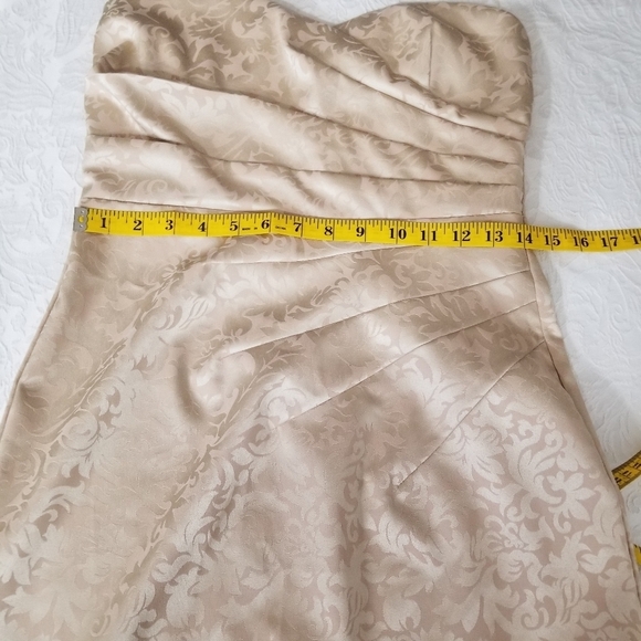 Mystic Strapless Cream Medium Dress - Picture 9 of 10